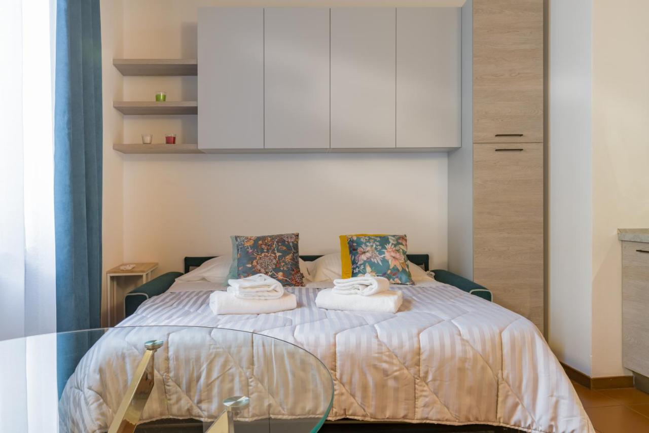 Apartment Center *