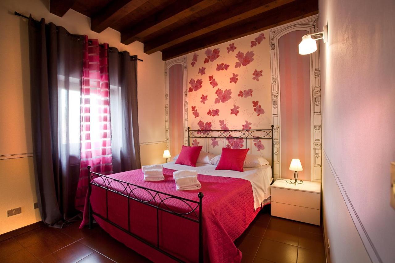 Center Apartment *